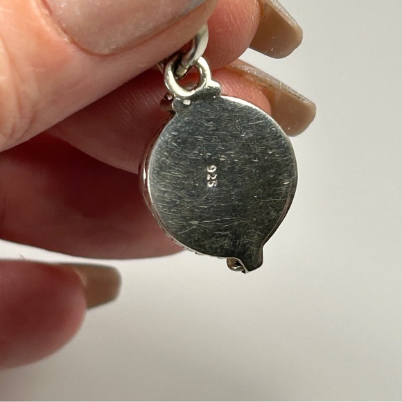 925 Sterling Silver & Pearl Poison Pendant - Picture 5 of 7